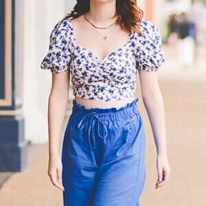 💙 Blue and White Floral Crop Top | Sweetheart Neckline